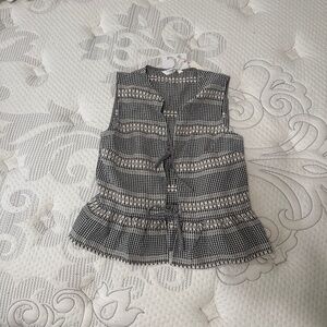 Tie in the front tank top